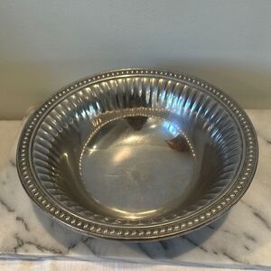 Elegant Silver Decorative Bowl Wilton Armetale beaded rim ribbed pewter bowl USA